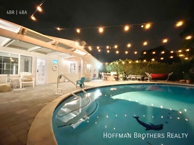 Foto del edificio - 4915 Bellaire Ave Valley Village, CA 91607