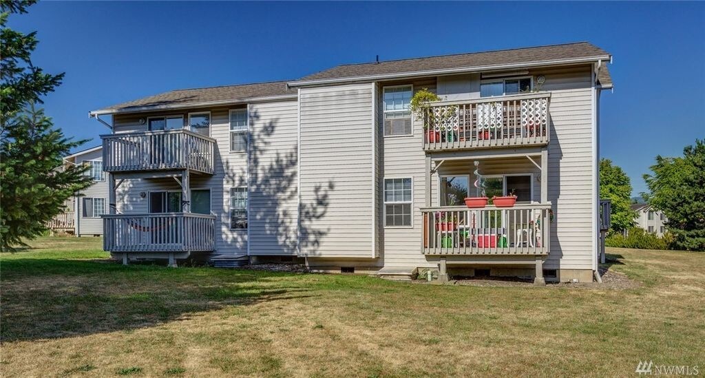 Foto principal - 2713 Moore St