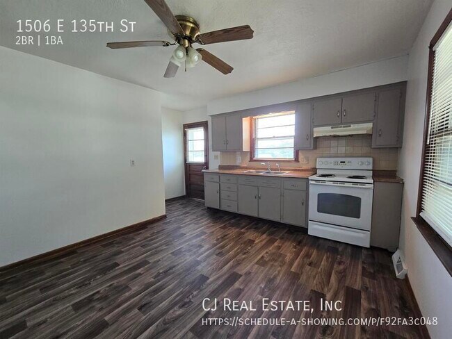 Foto del edificio - 1506 E 135th St