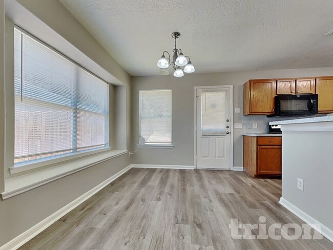 Building Photo - 5473 N Buffalo Cir