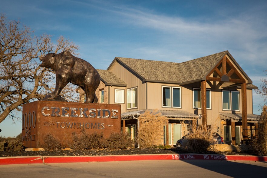 Creekside Townhomes Rentals Stephenville, TX