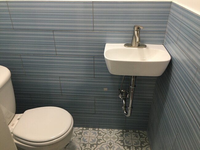 Medio baño - 12 Eliot Cres