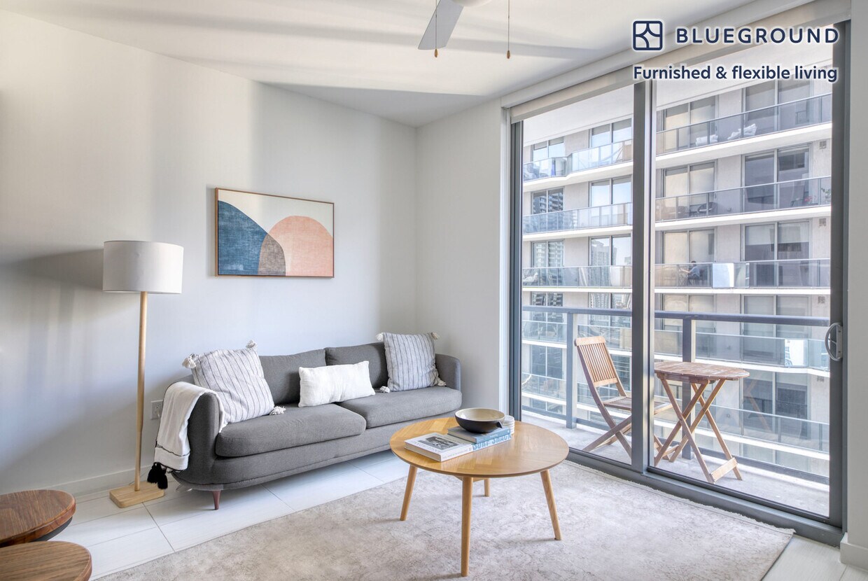 Foto principal - 86 SW 8th St