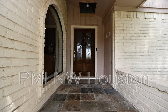 Building Photo - 3410 Plum Brook Ln