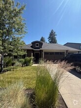Building Photo - 60354 Hedgewood Ln