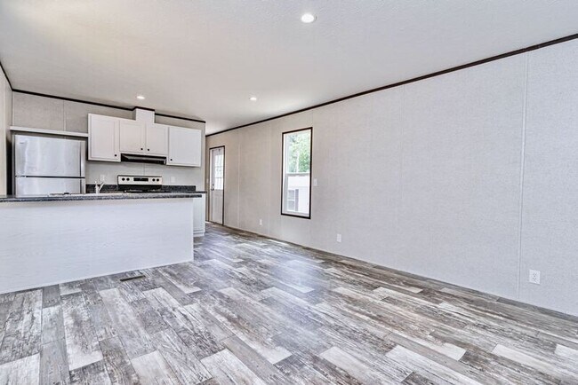 Foto del edificio - 923 W Lee Rd