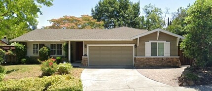 Building Photo - 2662 Buena Vista Ave