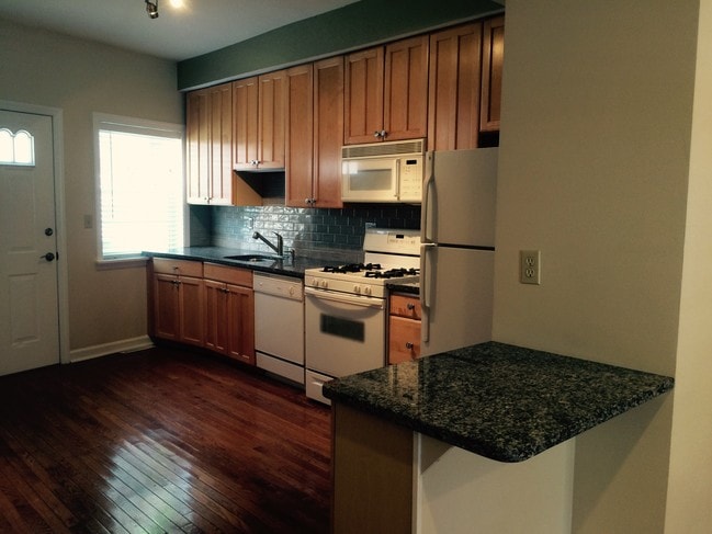Building Photo - 6106 Yardley Way