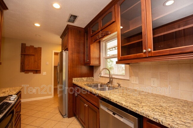 Foto del edificio - 7664 Northfield Dr