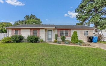 Building Photo - 1025 Dool Ct