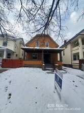 Building Photo - 2062 W 87th St