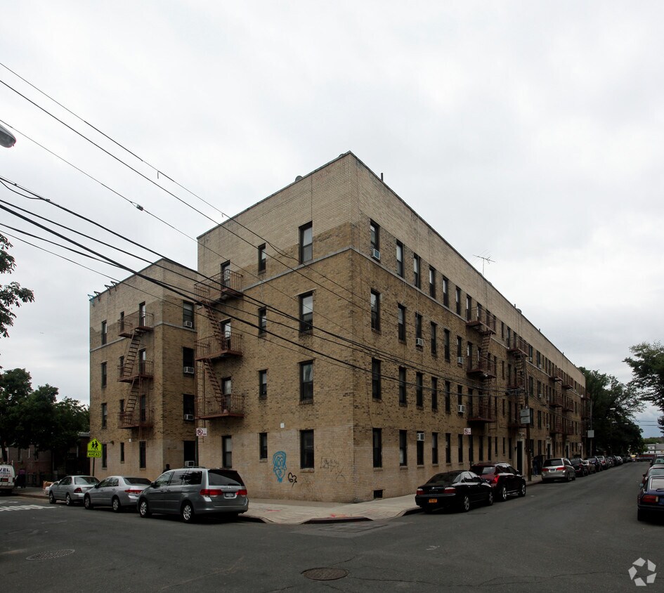 Primary Photo - 47-06 88th St