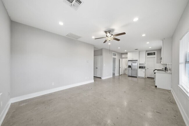 Foto del edificio - 603 Edgewood St