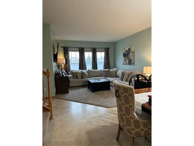 Foto del edificio - 12117 Yancy St NE