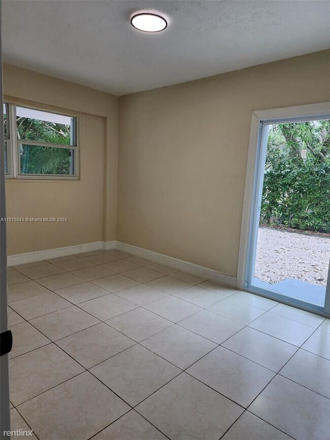 Foto del edificio - 3 br, 2 bath House - 1373 NE 146th St