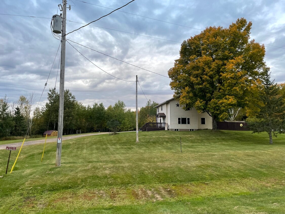 N16635 Old 13 Rd, Butternut, WI 54514 House for Rent in Butternut, WI