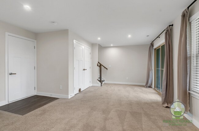 Foto del edificio - 113 Eagle Wood Dr