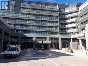 Building Photo - 621 Sheppard Ave E