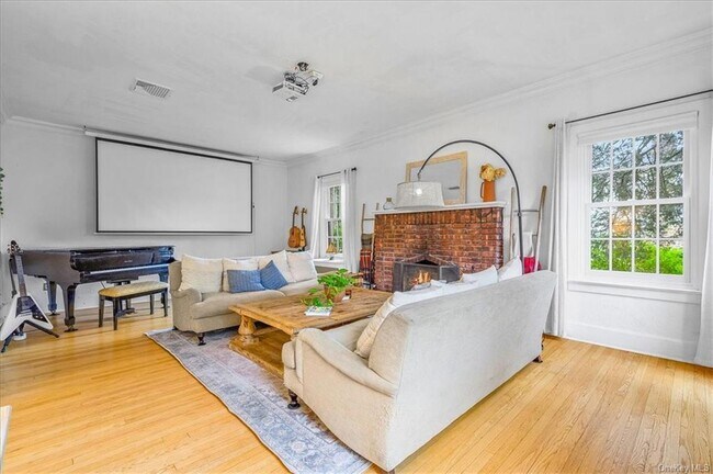 Foto del edificio - 85 N Broadway