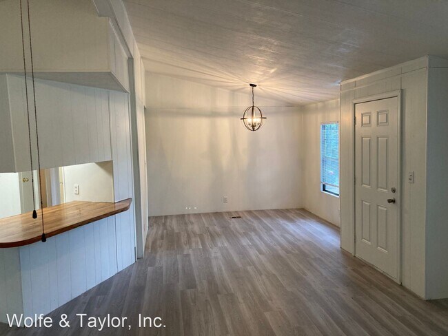 Foto del edificio - 3 br, 2 bath House - 1749 N Lake Drive