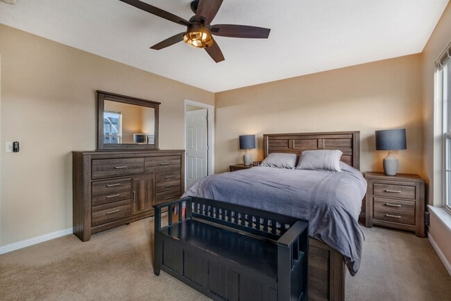 Building Photo - 1345 Bell Rd