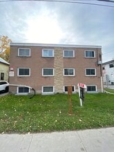 Building Photo - 196 Concession St