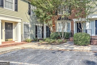 Building Photo - 27 Mt Vernon Cir