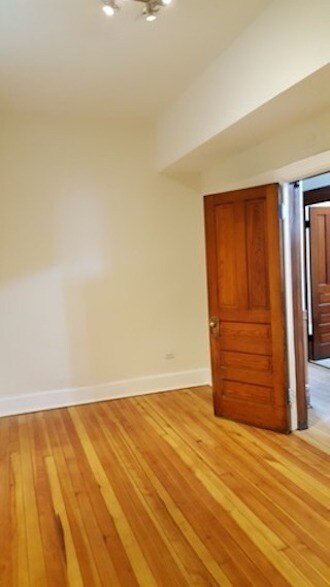 Foto del edificio - 1540 N Wood St