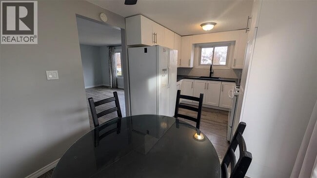 Building Photo - 407 Murphy Rd