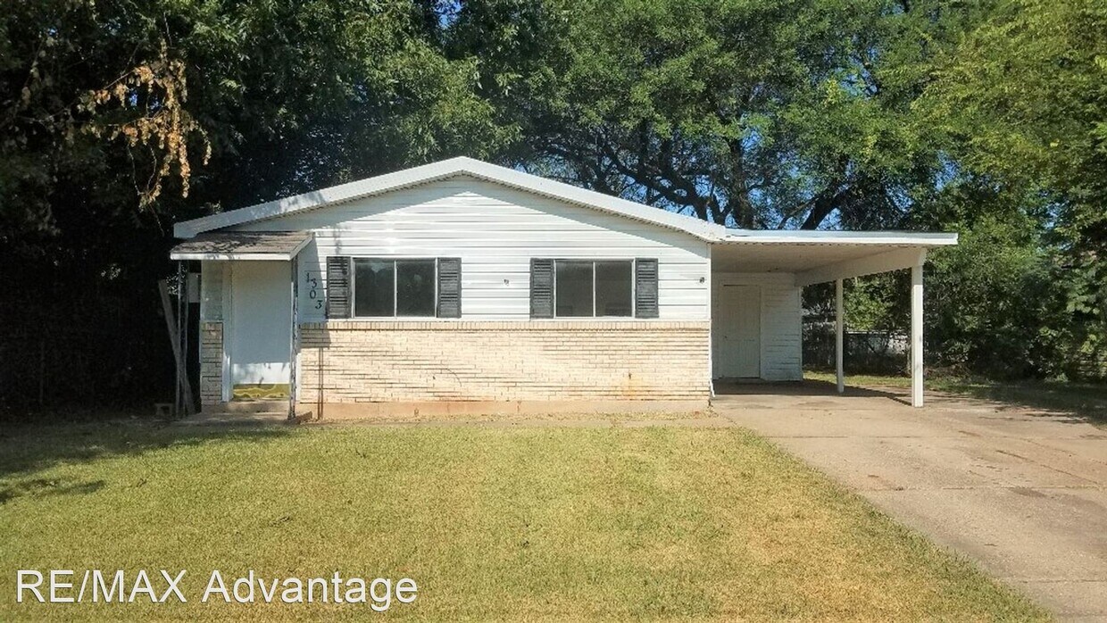 Primary Photo - 2 br, 1 bath House - 1303 ELSA JANE