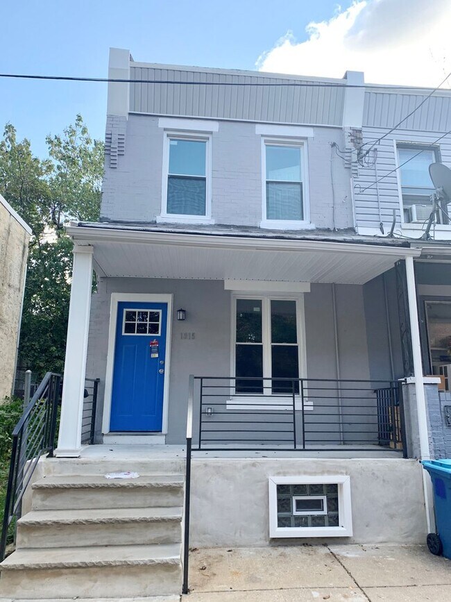 Foto del edificio - Beautiful 3-Bedroom Townhome with Finished...