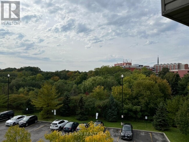 Building Photo - 684 Warden Ave.