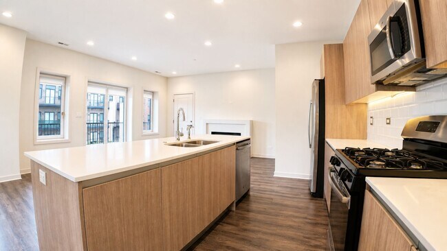 Foto del edificio - 8471 W Grand Ave