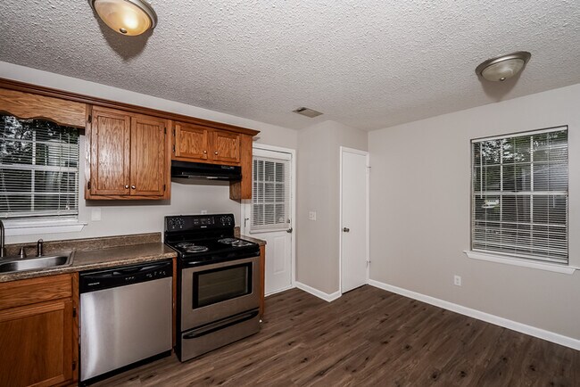 Foto del edificio - 1013 Sandy Brook Cir