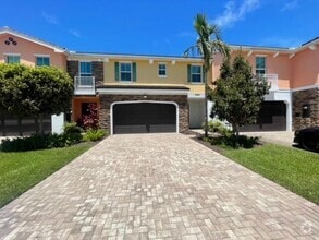 Building Photo - 12885 Trevi Isle
