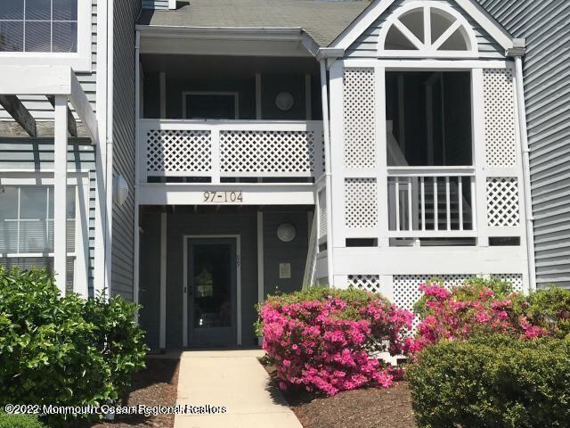 Foto del edificio - 102 Cypress Ct