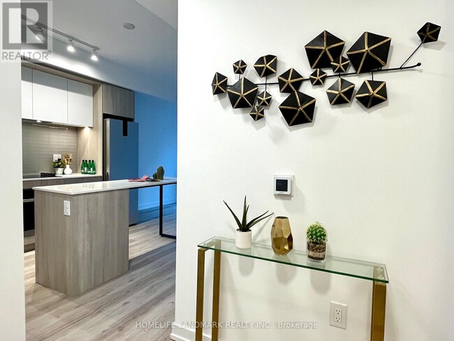 Building Photo - 395 Square One Dr