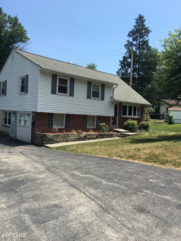 Building Photo - 546 N Henderson Rd
