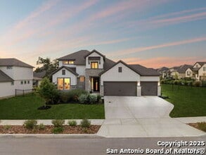 Building Photo - 462 Vamanos