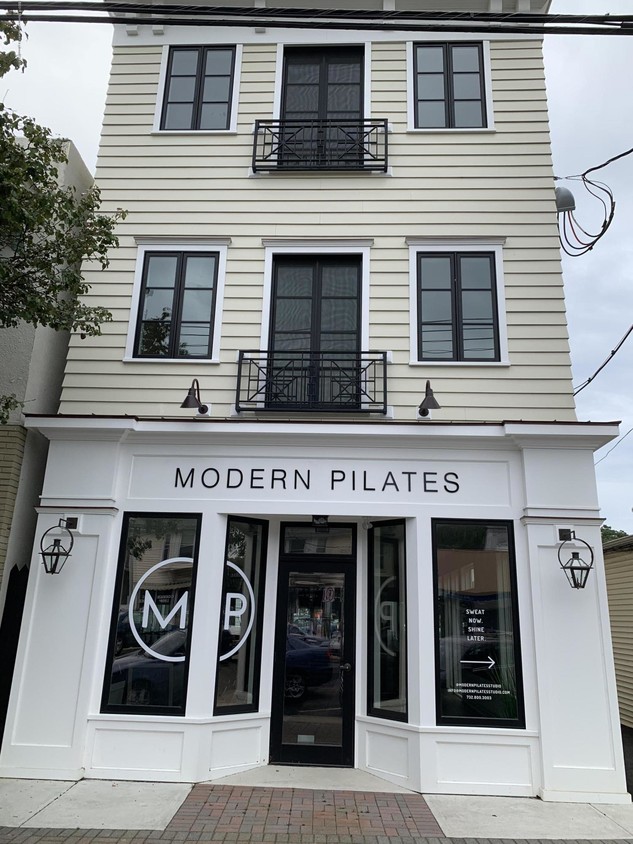 Primary Photo - 125 Main St