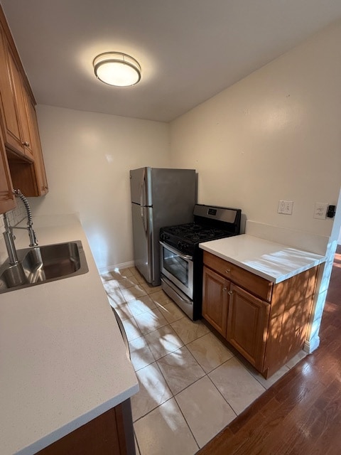 Building Photo - 1427 Centinela Ave