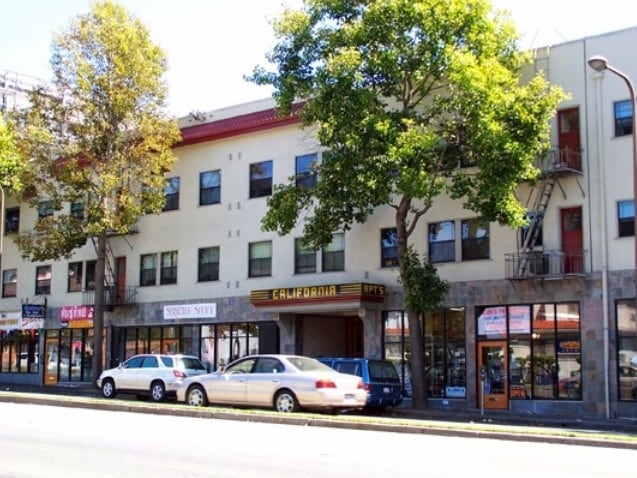 Building Photo - 1614-1630 University Ave