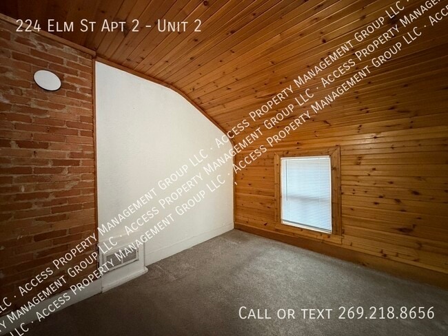 Foto del edificio - 224 Elm St