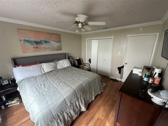 Foto del edificio - 2316 Enfield Rd