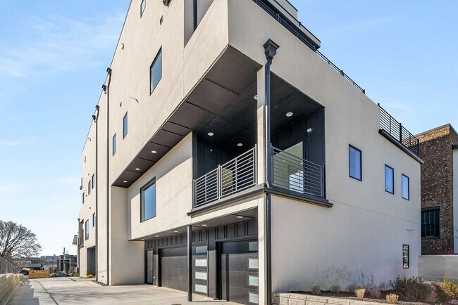 Foto del edificio - 1017 12th Ave S