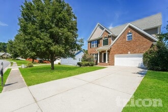 Building Photo - 824 Tibwin Pl SE