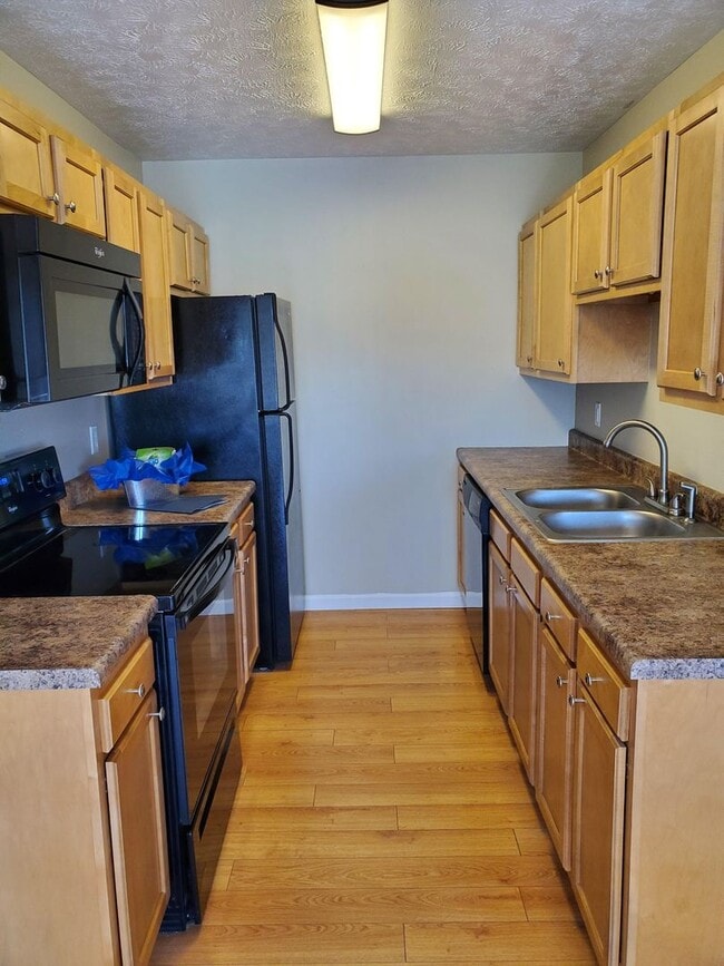 Candlewood Apartment Homes Apartments in Canandaigua, NY