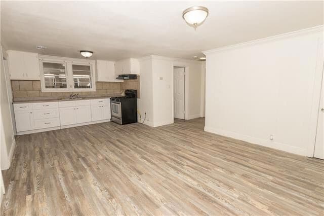 Building Photo - 1948 Barbara Dr