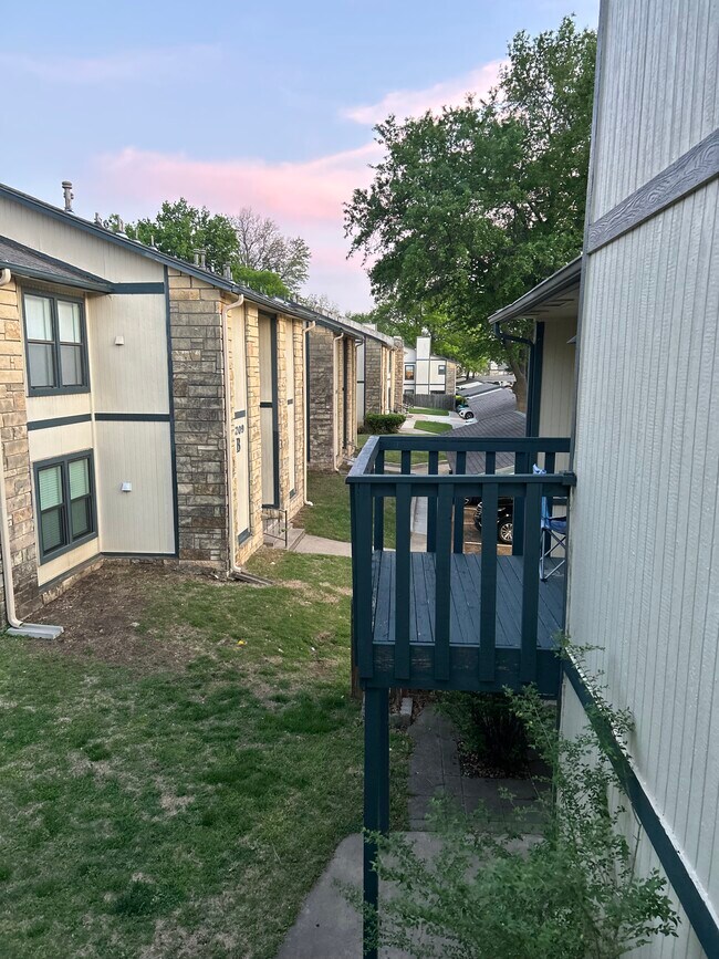 Foto del edificio - 5201 Nowata Rd