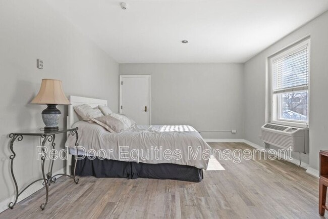 Building Photo - 123 N Broad St